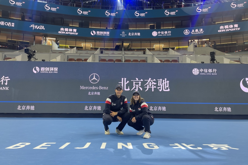 Dos árbitros españoles en la gira de torneos WTA y ATP por China Dos árbitros españoles en la gira de torneos WTA y ATP por China