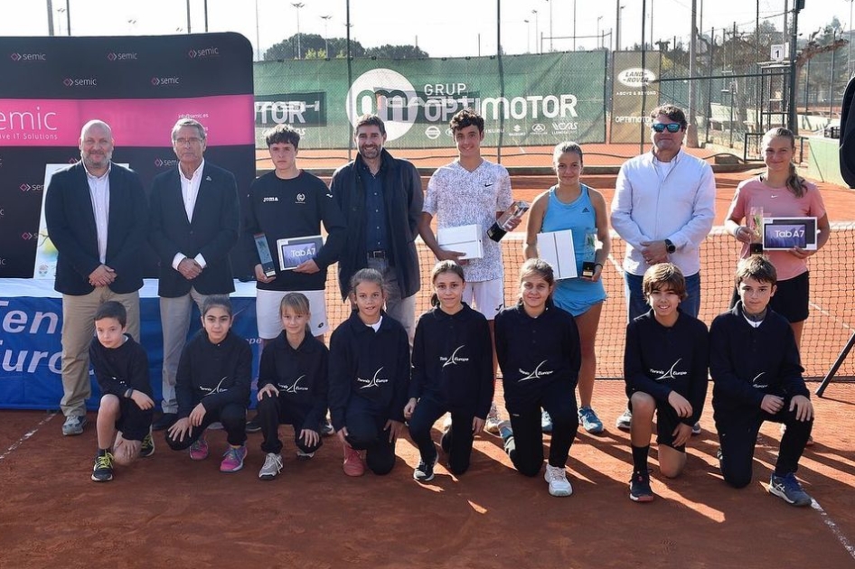 Yago Castellanos e Indira Delgado estrenan su palmarés en Lleida Yago Castellanos e Indira Delgado estrenan su palmarés en Lleida