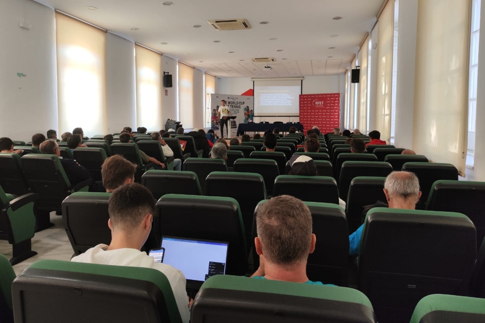 Málaga acoge el XVIII Congreso Nacional de Tenis de la RFET coincidiendo con la Copa Davis Málaga acoge el XVIII Congreso Nacional de Tenis de la RFET coincidiendo con la Copa Davis