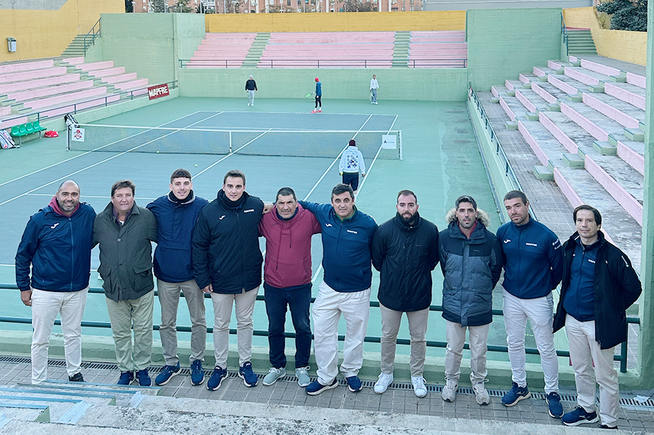 Equipo arbitral en la doble cita de los ITF de Alcal de Henares