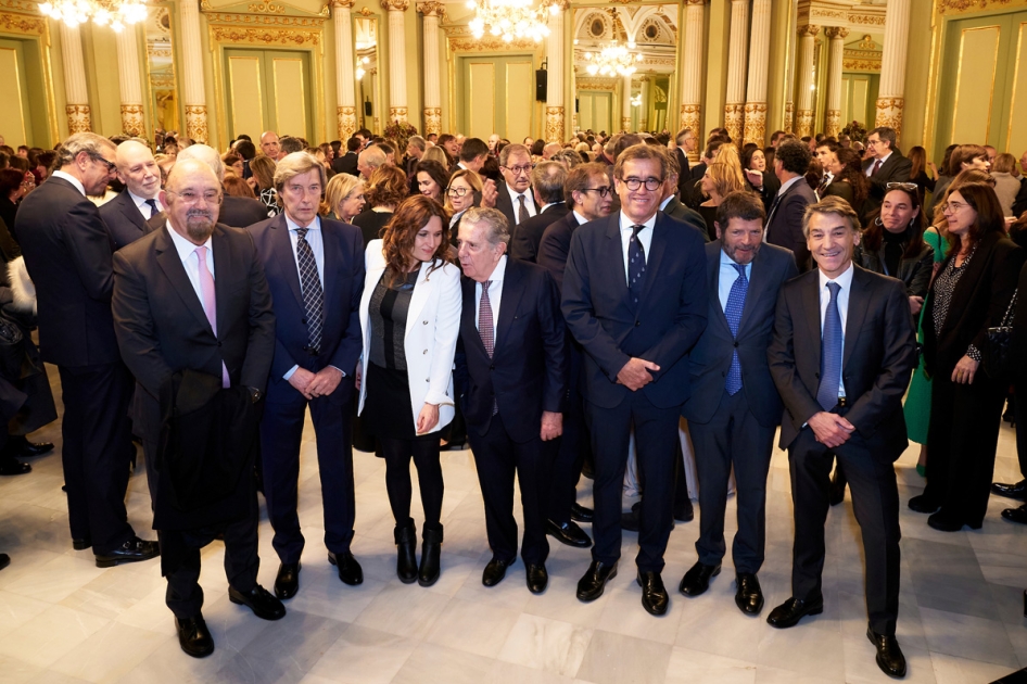 El RCTB-1899 inicia la celebración de su 125 Aniversario con una Gala en el Liceu El RCTB-1899 inicia la celebración de su 125 Aniversario con una Gala en el Liceu