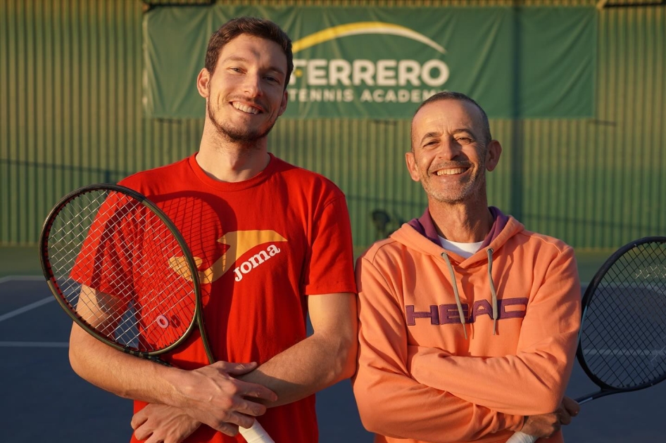 Pablo Carreo vuelve a los entrenamientos tras su operacin de codo