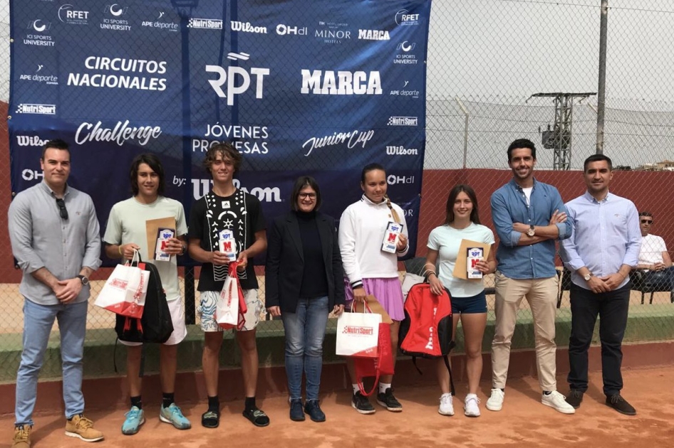 Noa Ribera y Carlos Martinavarro ganan el Marca Jvenes Promesas de Carlet