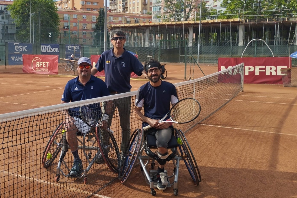 Arturo Montes extiende su dominio en la Liga MAPFRE de Tenis Silla tras ganar en Zaragoza