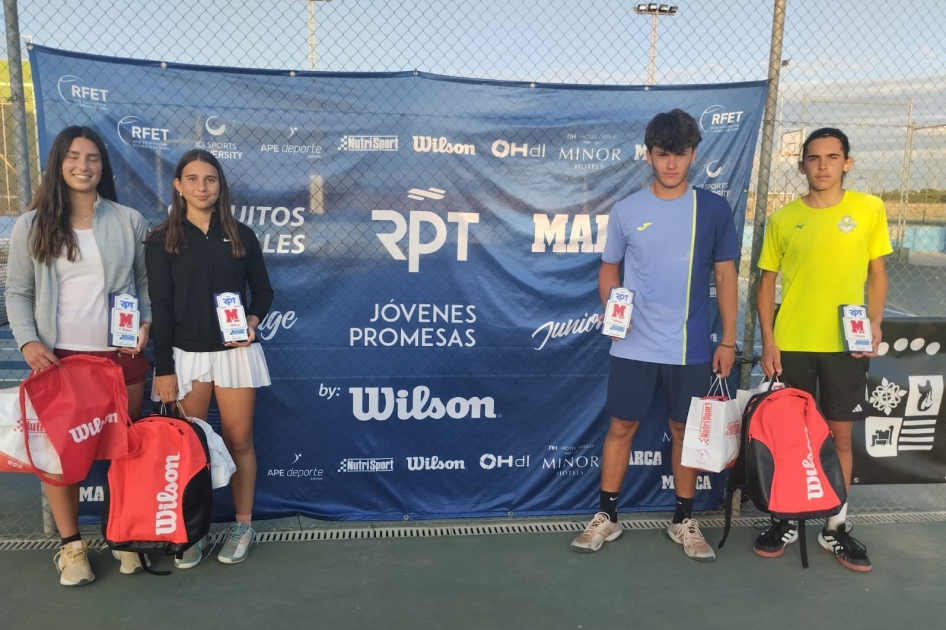 Carlota Blanco y Adam Martín dominan el Marca Jóvenes Promesas de Badajoz Carlota Blanco y Adam Martín dominan el Marca Jóvenes Promesas de Badajoz