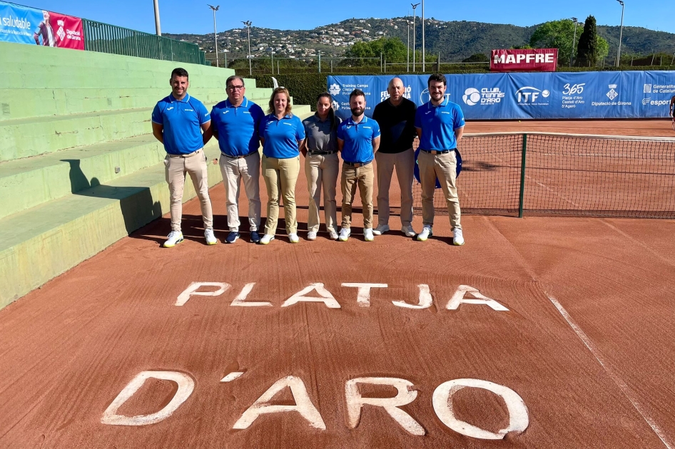 Equipo arbitral en el ITF femenino de Platja d'Aro