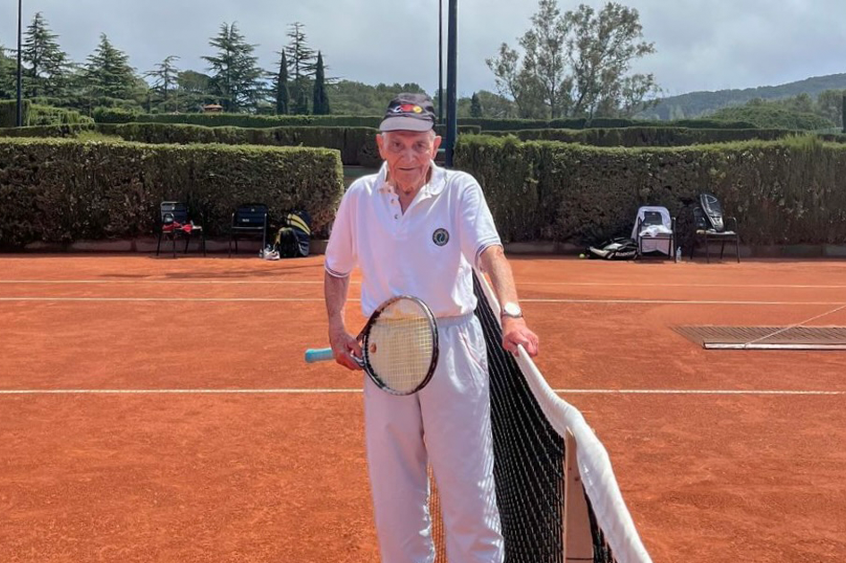 Leandro Campabadal, de 94 aos, homenajeado en los Campeonatos de Espaa MAPFRE de Veteranos/as