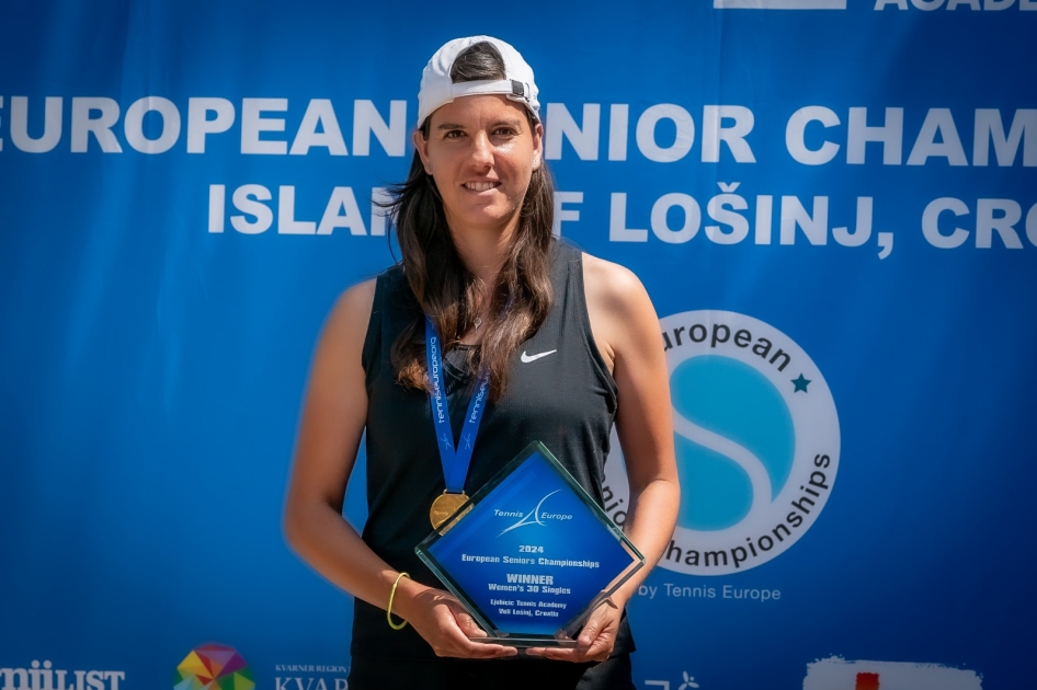 Almudena Sanz-Llaneza revalida el título de Campeona de Europa +30 Almudena Sanz-Llaneza revalida el título de Campeona de Europa +30