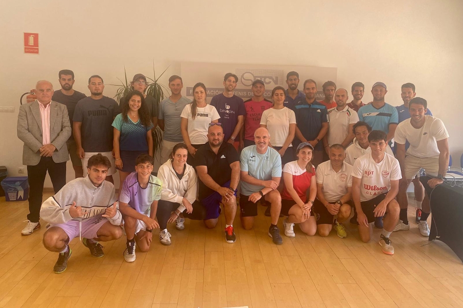 Curso de formación de jueces de silla y jueces de línea en Valencia Curso de formación de jueces de silla y jueces de línea en Valencia