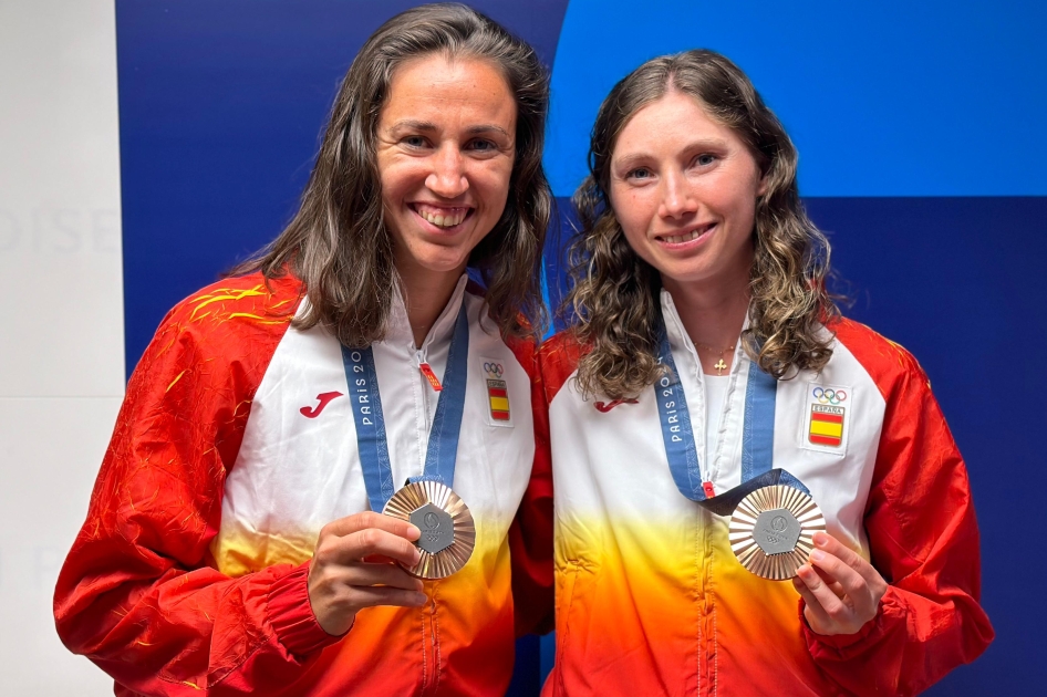 Sara Sorribes y Cristina Bucsa hacen historia con una nueva medalla de bronce en dobles