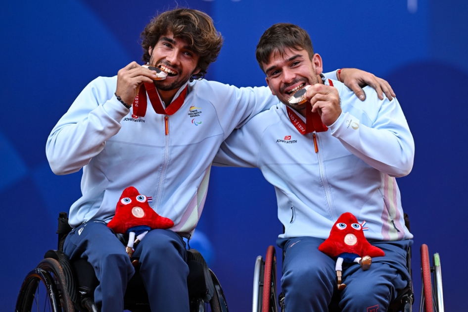 De la Puente y Cavezaschi se cuelgan una histórica medalla de bronce en los Juegos de París De la Puente y Cavezaschi se cuelgan una histórica medalla de bronce en los Juegos de París