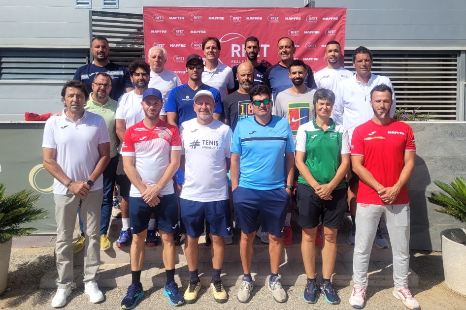Sevilla acoge el primer curso de Profesor Nacional de Tenis Nivel III en Andalucía Sevilla acoge el primer curso de Profesor Nacional de Tenis Nivel III en Andalucía