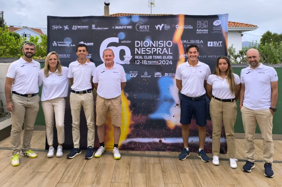 Equipo arbitral en el ITF masculino de Gijón Equipo arbitral en el ITF masculino de Gijón