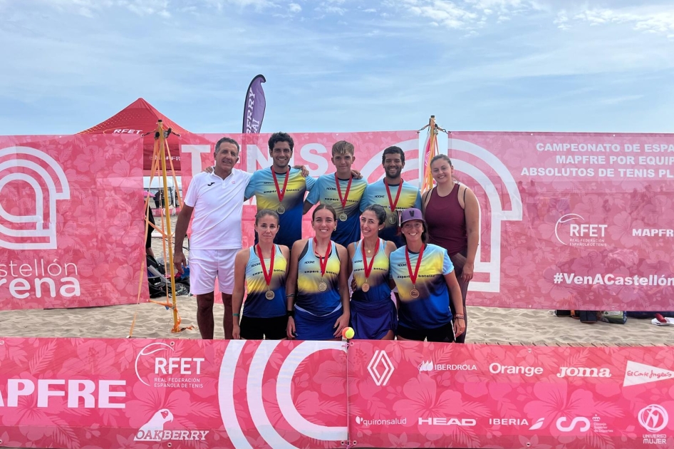 El CT Melilla sigue intratable en el Campeonato de España MAPFRE de Tenis Playa por Equipos El CT Melilla sigue intratable en el Campeonato de España MAPFRE de Tenis Playa por Equipos