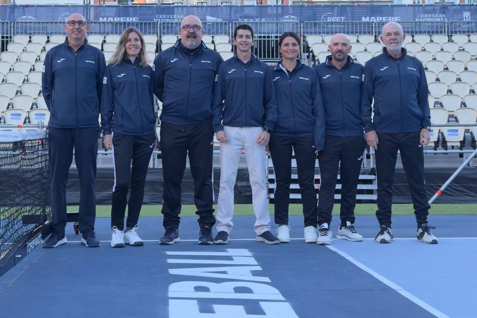 Equipo arbitral en el Campeonato de España MAPFRE de Pickleball by Cervezas Victoria Equipo arbitral en el Campeonato de España MAPFRE de Pickleball by Cervezas Victoria