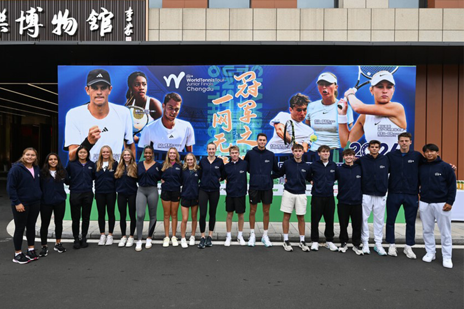 Rafael Jódar ya está en Chengdú para disputar el Masters Júnior Rafael Jódar ya está en Chengdú para disputar el Masters Júnior
