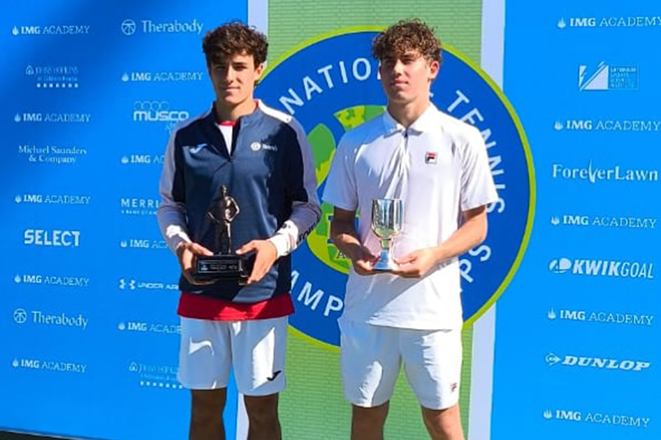 Andrés Santamarta se consagra en el ITF J300 de Bradenton antes de disputar la prestigiosa Orange Bowl Andrés Santamarta se consagra en el ITF J300 de Bradenton antes de disputar la prestigiosa Orange Bowl