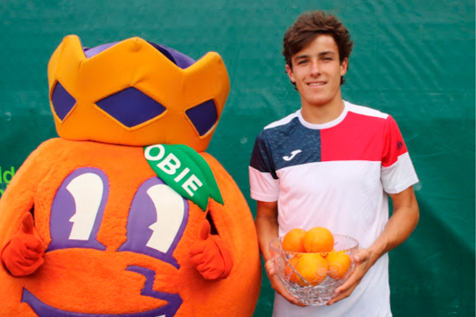 Andrés Santamarta concluye una gran temporada conquistando la Orange Bowl Sub´18 en Florida Andrés Santamarta concluye una gran temporada conquistando la Orange Bowl Sub´18 en Florida