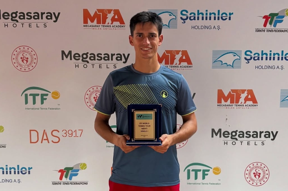 Doblete de Carlos Sánchez Jover en el primero de los torneos en Turquía Doblete de Carlos Sánchez Jover en el primero de los torneos en Turquía