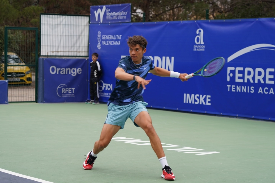 El primer torneo de Villena licencia al joven estadounidense de 17 años Darwin Blanch El primer torneo de Villena licencia al joven estadounidense de 17 años Darwin Blanch