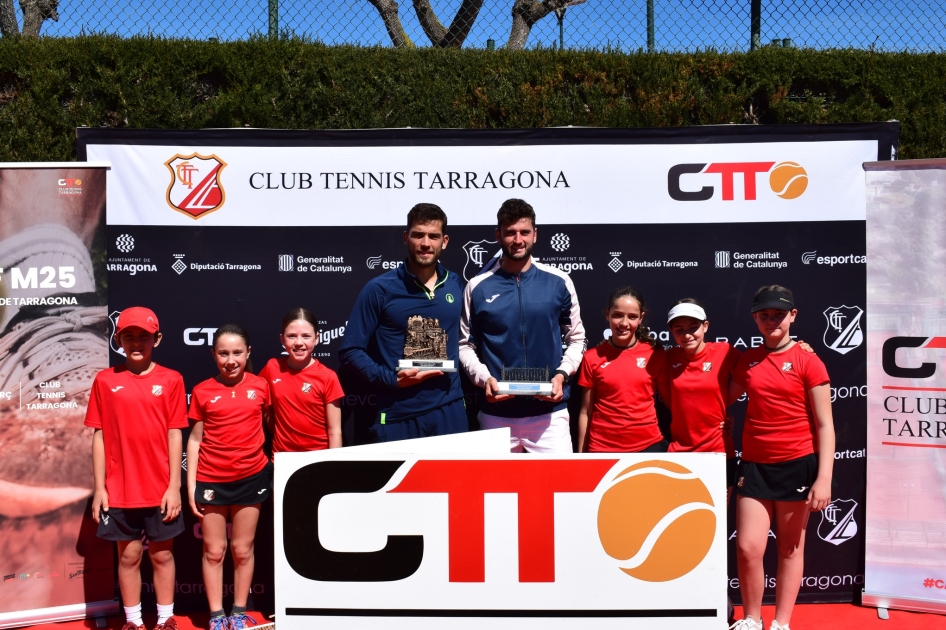 Nikolás Sánchez-Izquierdo suma su primer título del año en Tarragona Nikolás Sánchez-Izquierdo suma su primer título del año en Tarragona