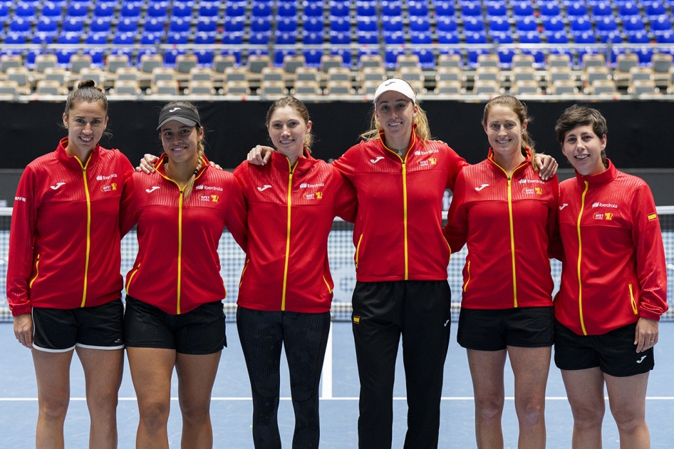 Jessica Bouzas y Sara Sorribes asumen el liderazgo de Espaa en Ostrava