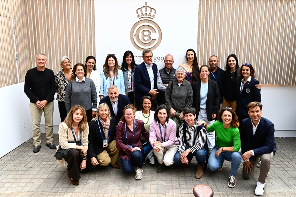Homenaje a las exjugadoras españolas de Billie Jean King Cup en el Trofeo Conde de Godó Homenaje a las exjugadoras españolas de Billie Jean King Cup en el Trofeo Conde de Godó