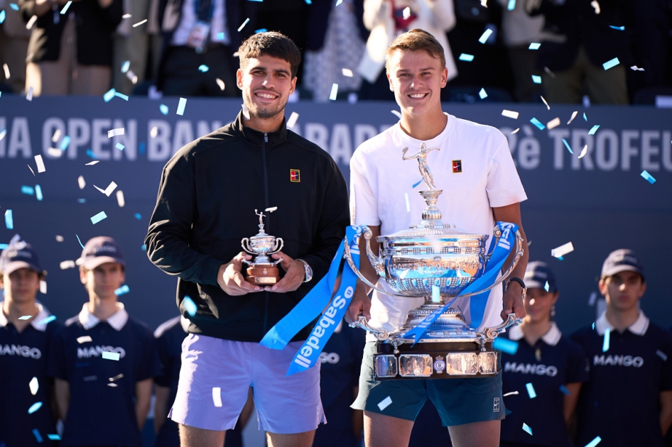 Alcaraz se ve superado por Rune en la final del Barcelona Open Banc Sabadell Alcaraz se ve superado por Rune en la final del Barcelona Open Banc Sabadell