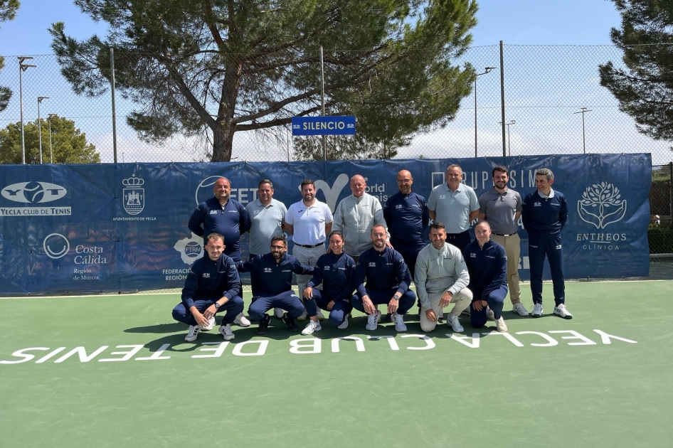 Equipo arbitral en el ITF Femenino de Yecla Equipo arbitral en el ITF Femenino de Yecla