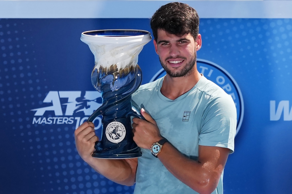 Alcaraz suma su tercer Masters 1000 del ao en Cincinnati tras la retirada de Sinner