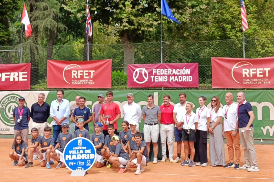 Alejandro Manzanera se ve superado por el argentino Julio César Porras en Madrid Alejandro Manzanera se ve superado por el argentino Julio César Porras en Madrid
