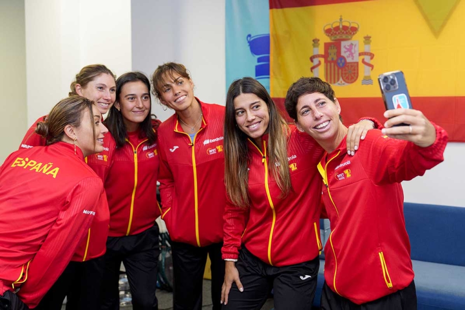 Jessica Bouzas y Paula Badosa abrirn los cuartos de final de la BJK Cup contra Ucrania