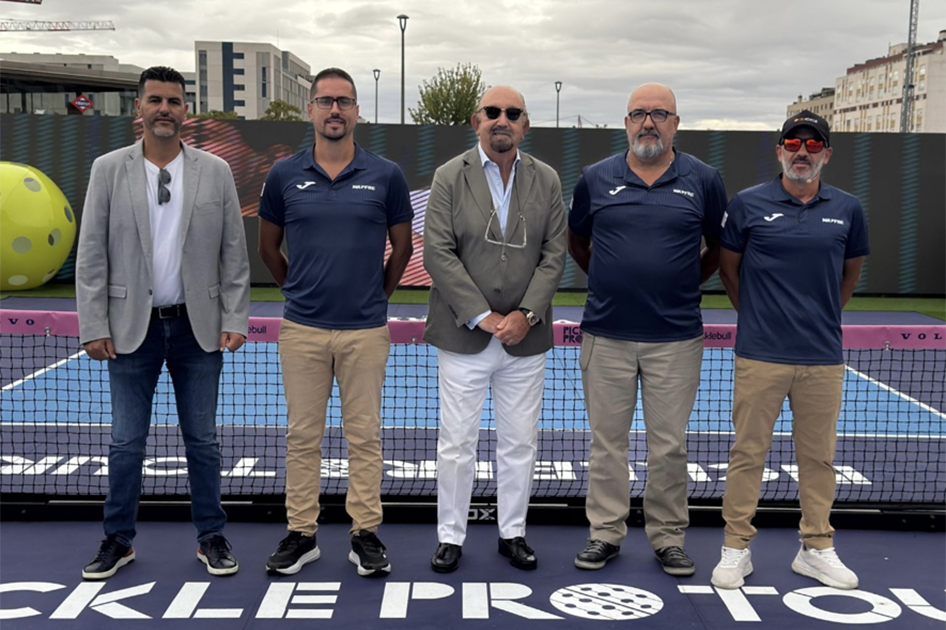 Equipo arbitral en el Pickle Pro Tour de Mstoles 2025