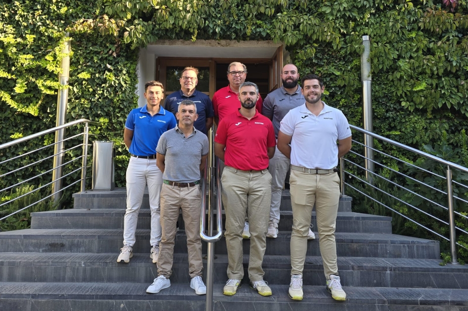 Equipo arbitral en el ITF masculino de Zaragoza