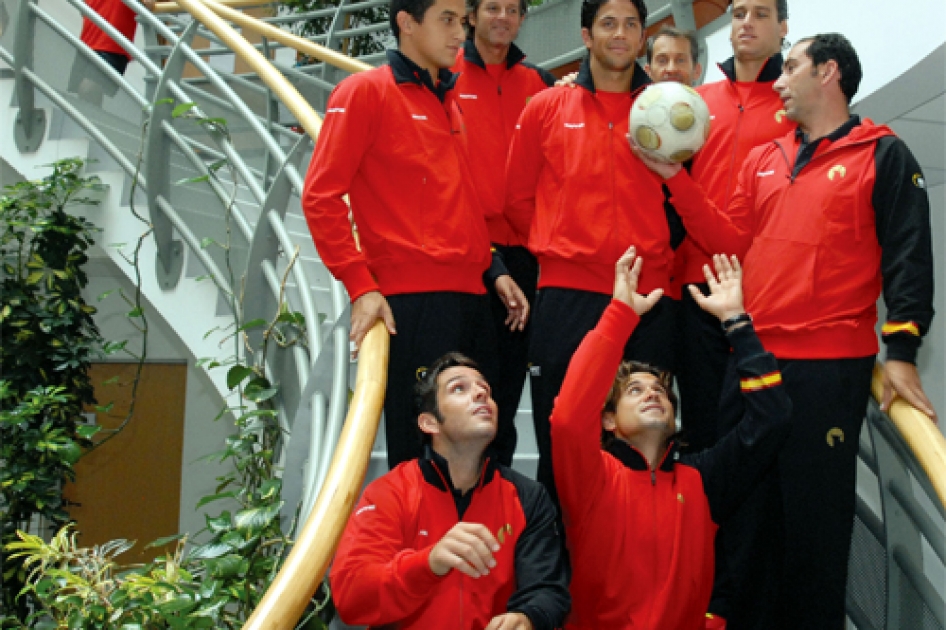 El equipo de Copa Davis envía un mensaje de apoyo a la selección española de fútbol El equipo de Copa Davis envía un mensaje de apoyo a la selección española de fútbol