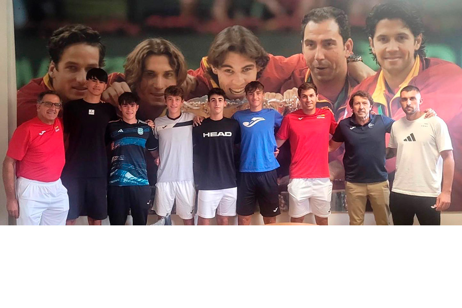 Primera concentración de jugadores juveniles en el CETD Primera concentración de jugadores juveniles en el CETD