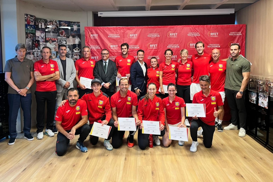 La RFET homenajea a los ganadores del European Pickleball Championships de Roma La RFET homenajea a los ganadores del European Pickleball Championships de Roma