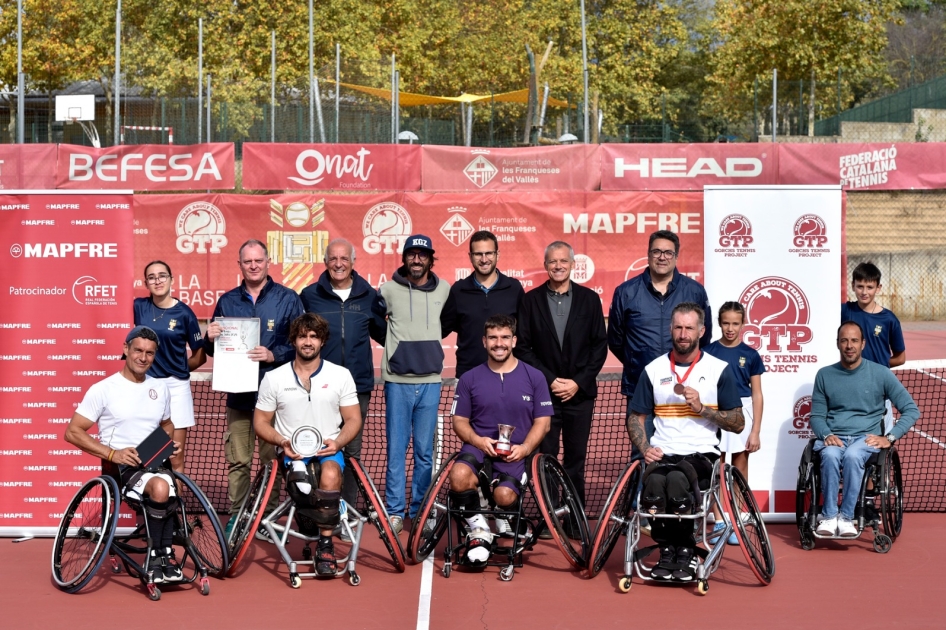 Martn de la Puente extiende su hegemona en el Mster Nacional de Tenis en Silla