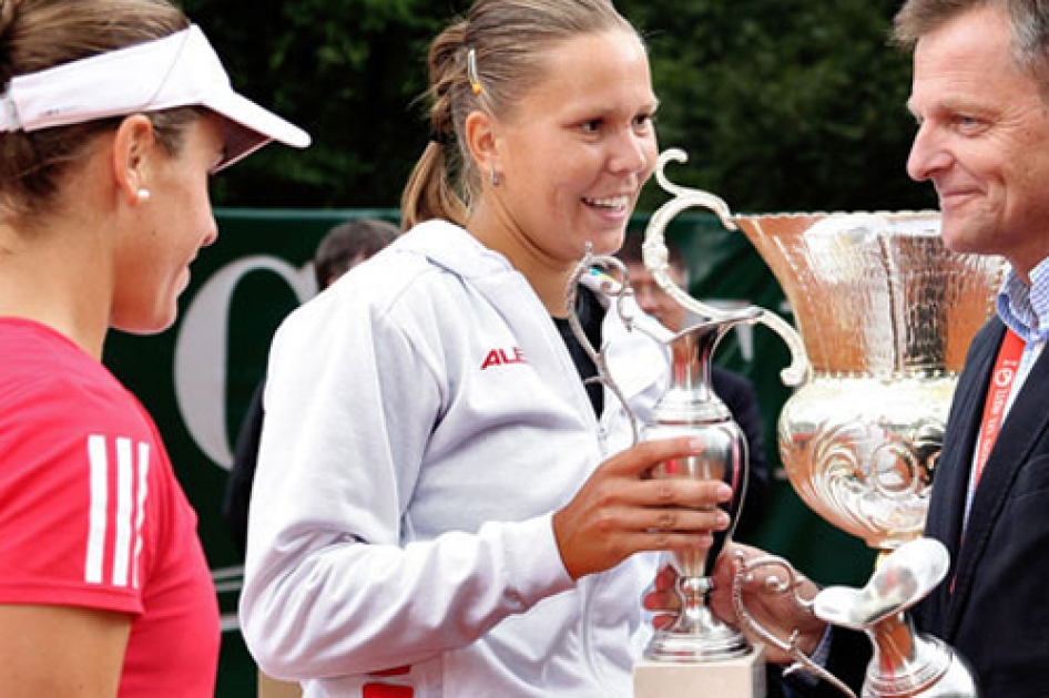 Anabel Medina gana su segundo torneo de dobles del año en Bad Gastein Anabel Medina gana su segundo torneo de dobles del año en Bad Gastein
