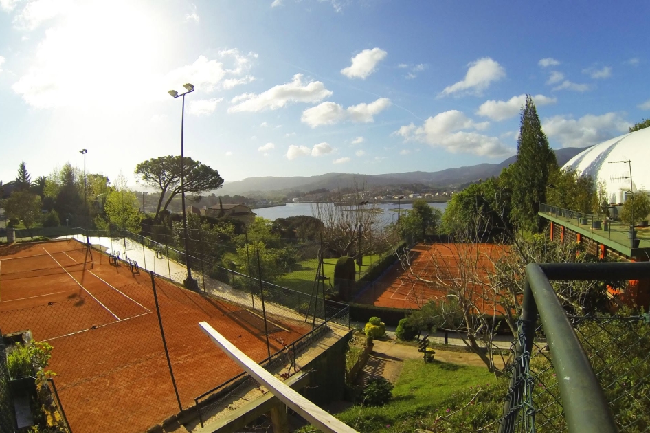 Pleno local en el torneo internacional de veteranos de Nigr�n