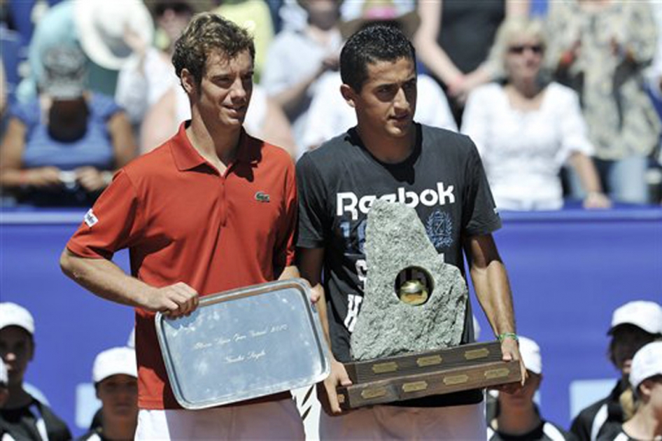 Nicols Almagro supera a Richard Gasquet y logra en Gstaad el sptimo ttulo de su carrera