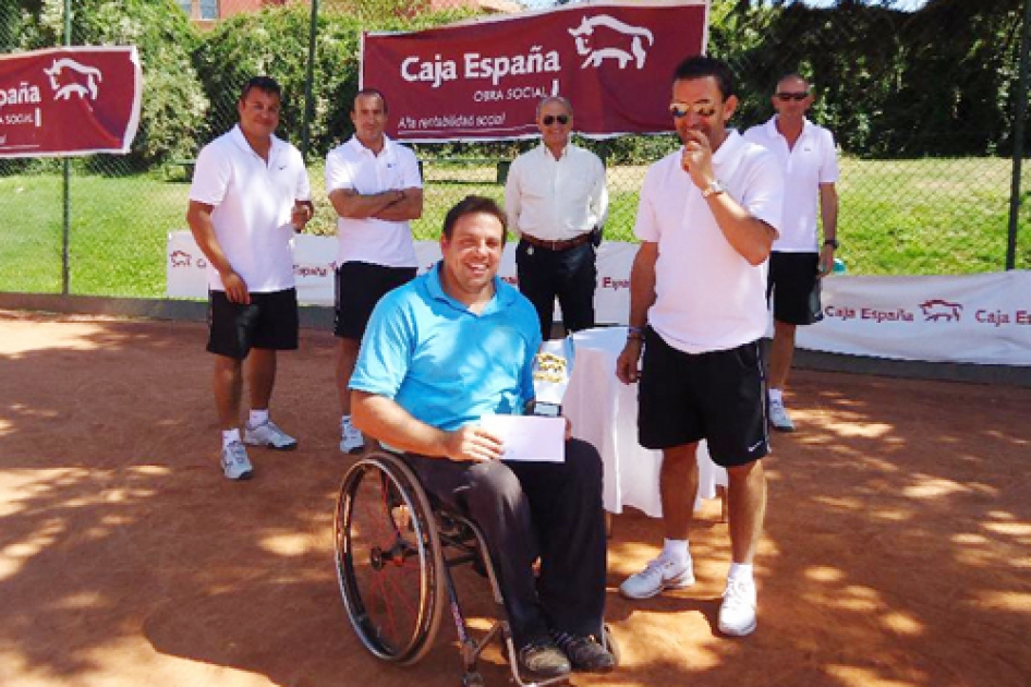 Rubén Pérez suma su segunda victoria del año en el Open Caja España de León de tenis en silla 