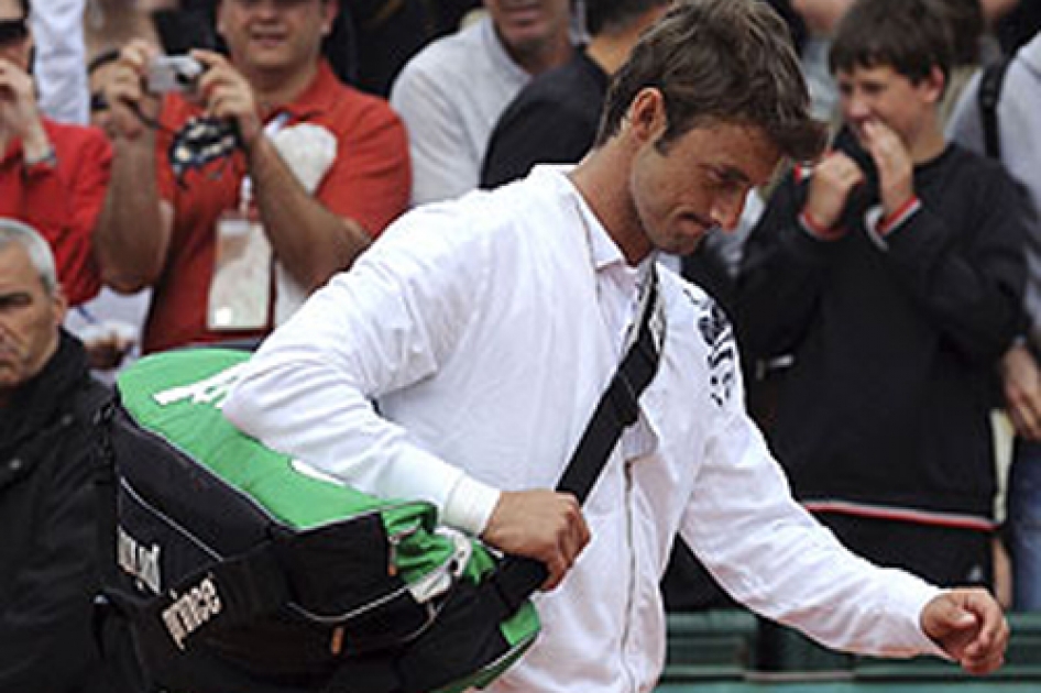 Juan Carlos Ferrero dice adiós a la temporada por la lesión que arrastra en su rodilla izquierda Juan Carlos Ferrero dice adiós a la temporada por la lesión que arrastra en su rodilla izquierda
