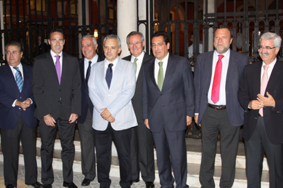 Varios homenajes centran la I Gala de la Fundación del Tenis Español celebrada en Sevilla