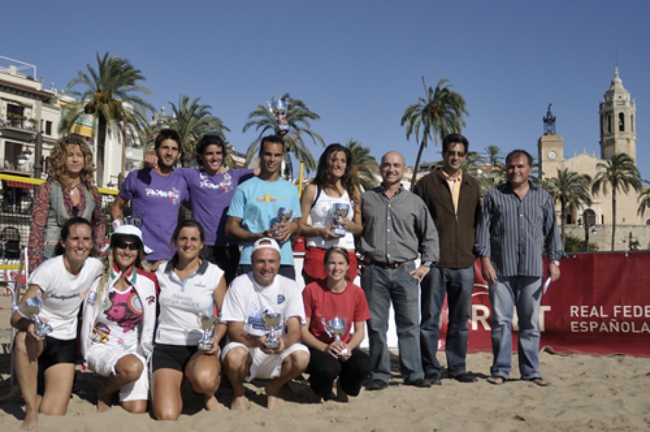 Sorpresas en el Campeonato de Espaa de Tenis Playa celebrado en Sitges 