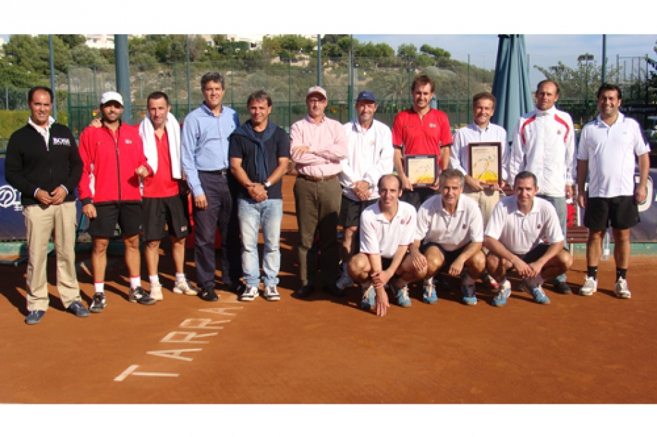 El RC de Polo supera al CT Tarragona en la final masculina +40 de categora B 