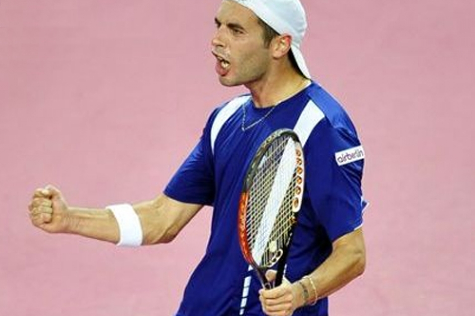 Albert Montas sorprende a Nikolay Davydenko en Montpellier