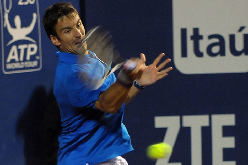 Guillermo Garca y Tommy Robredo avanzan a cuartos en Zagreb y Santiago de Chile