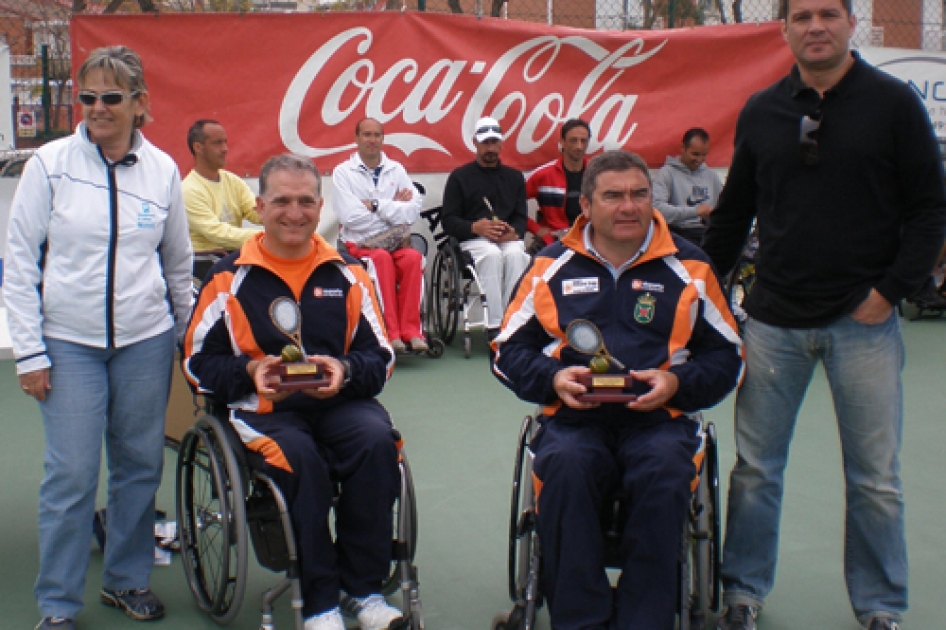 Jos Carlos Pina gana el primer torneo de tenis en silla de ruedas del ao en Mlaga