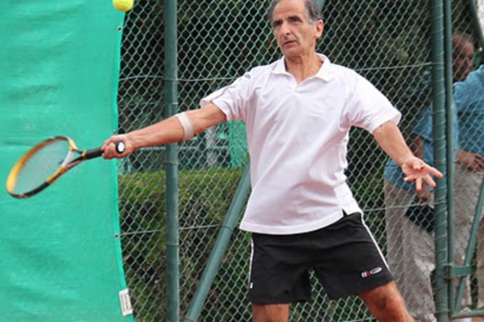 Jorge Camiña gana su primer torneo internacional del año en Francia Jorge Camiña gana su primer torneo internacional del año en Francia